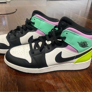Nike Kids Air Jordan High-Top Sneakers in Black, White & Pastel Accents